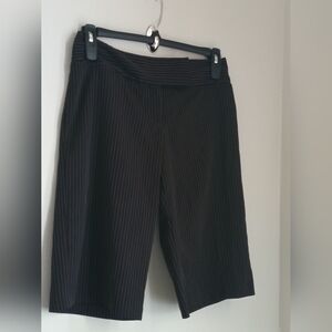 BCX Shorts Women 9 Black, Brown & White Pinstripe Preppy Academia Versatile 90's